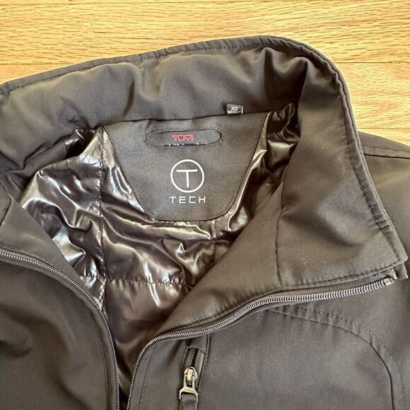 TUMI T-TECH Mens Jacket Water Resistant Concealed Hood Black Size XL 2U-30547 - Picture 3 of 8